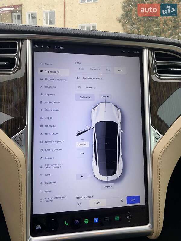 Лифтбек Tesla Model S 2013 в Ивано-Франковске