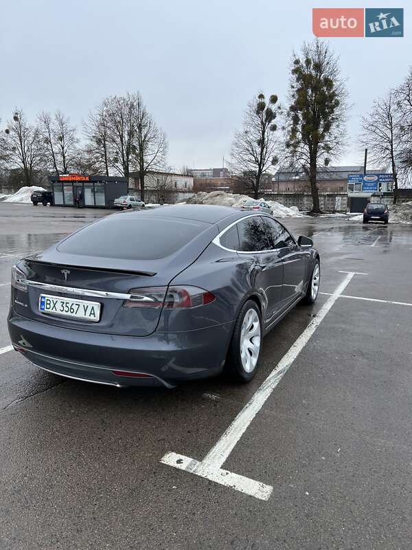 Лифтбек Tesla Model S 2014 в Ровно