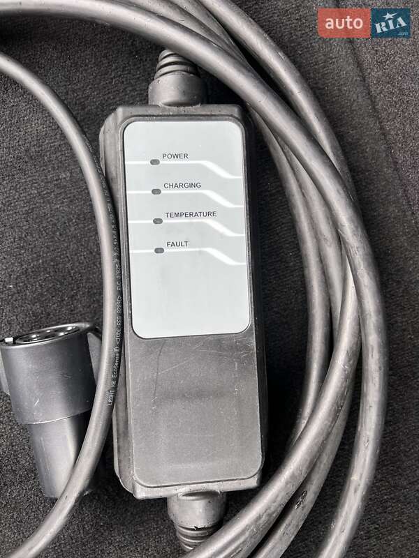 Лифтбек Tesla Model S 2014 в Ровно