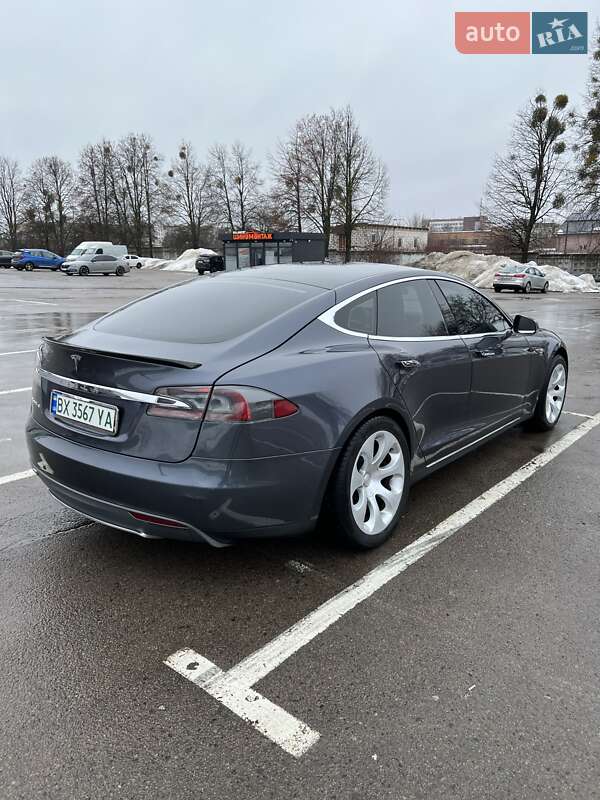 Лифтбек Tesla Model S 2014 в Ровно