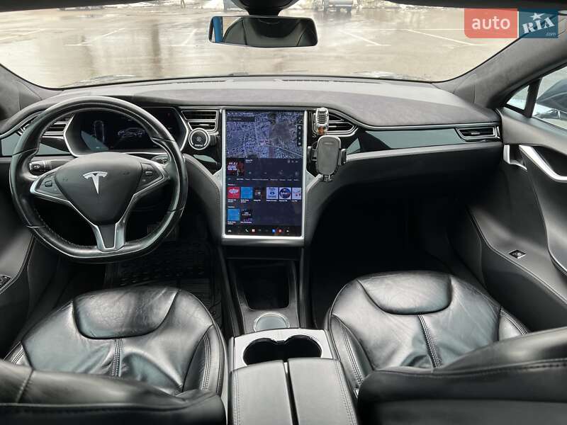Лифтбек Tesla Model S 2014 в Ровно