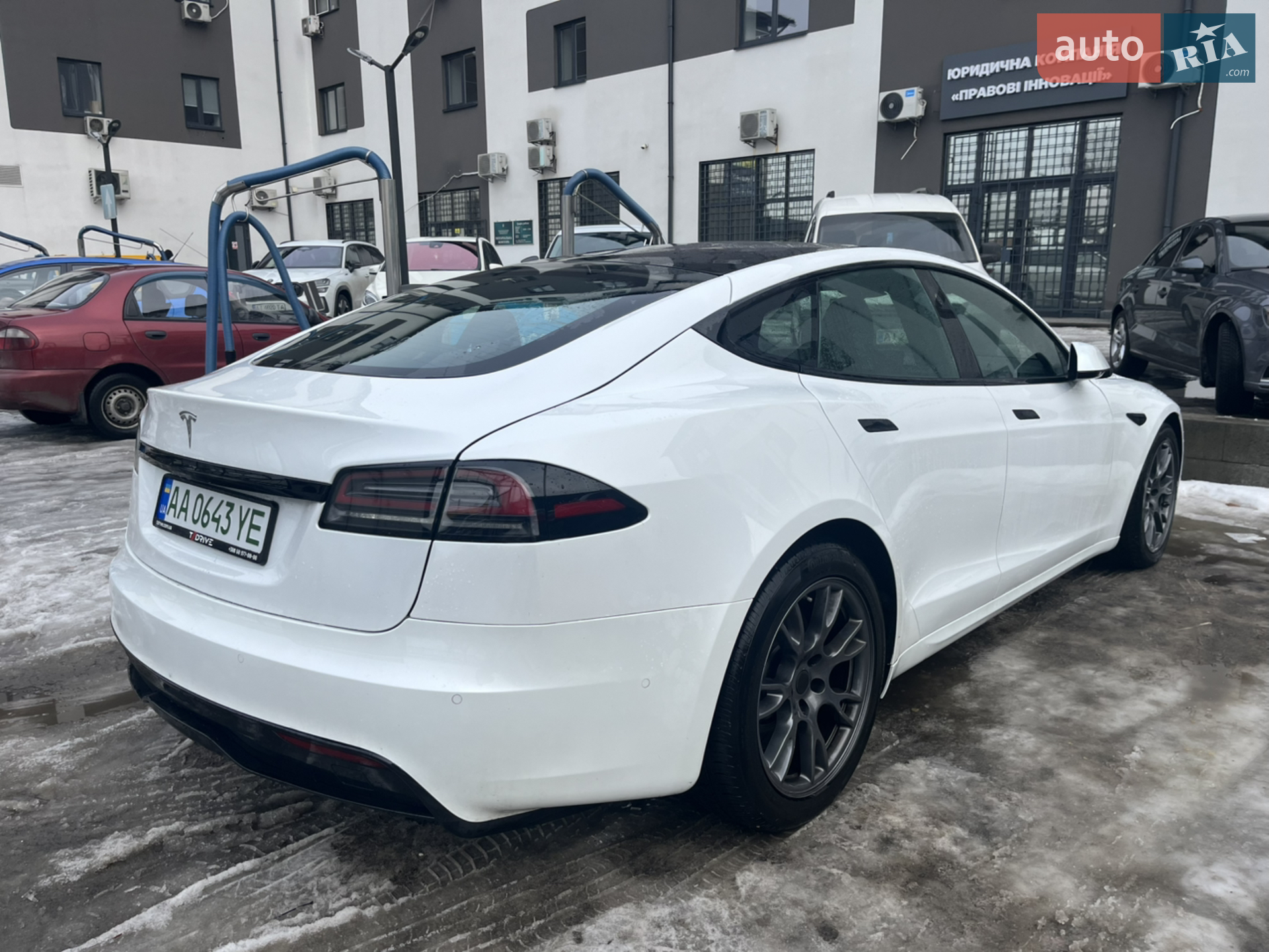 2022 Tesla Model S - мініатюра 6