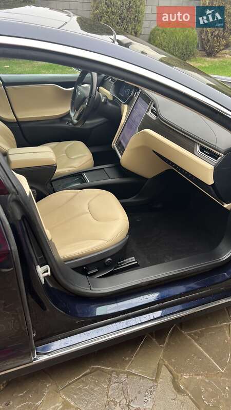 Лифтбек Tesla Model S 2014 в Одессе