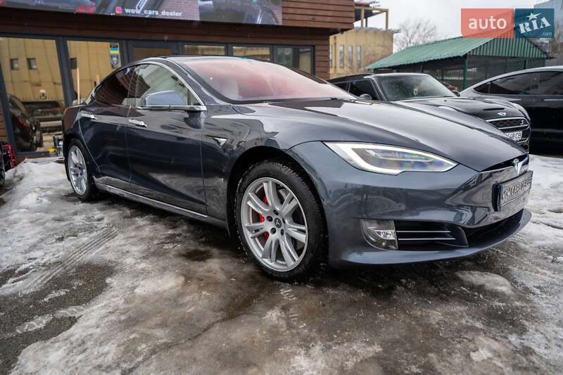 Ліфтбек Tesla Model S 2020 в Києві
