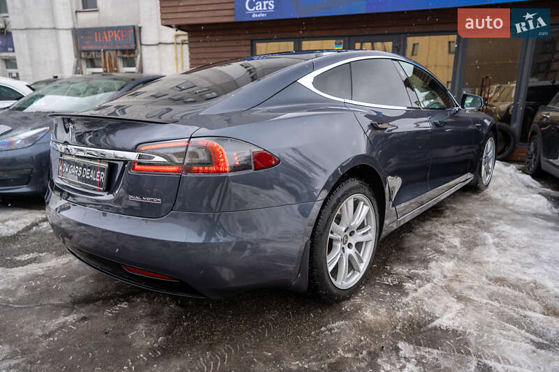 Ліфтбек Tesla Model S 2020 в Києві