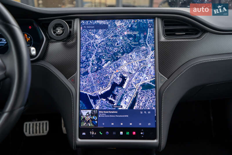 Ліфтбек Tesla Model S 2020 в Києві