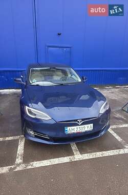 Ліфтбек Tesla Model S 2017 в Житомирі