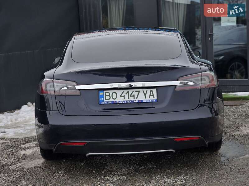 Лифтбек Tesla Model S 2014 в Тернополе