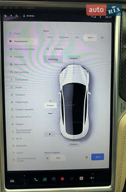 Лифтбек Tesla Model S 2015 в Киеве