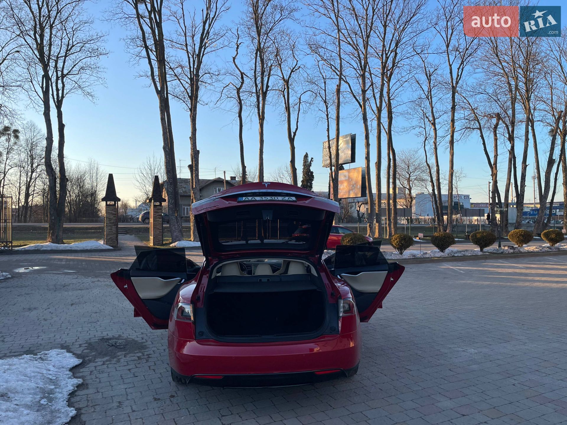 2015 Tesla Model S - мініатюра 9