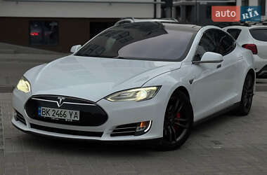 Ліфтбек Tesla Model S 2013 в Львові
