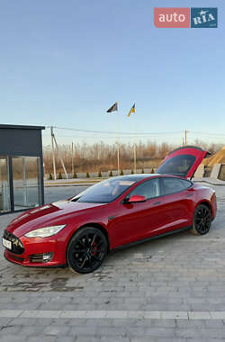 Лифтбек Tesla Model S 2014 в Львове
