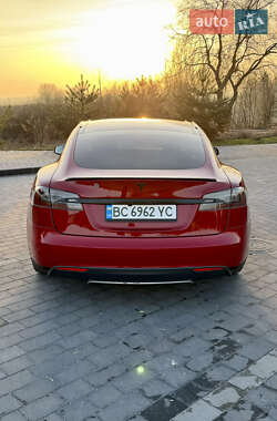 Лифтбек Tesla Model S 2014 в Львове