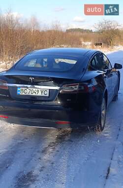 Лифтбек Tesla Model S 2013 в Львове
