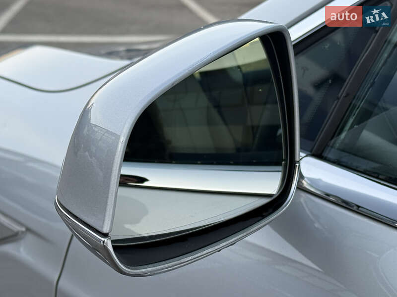 Лифтбек Tesla Model S 2014 в Ровно