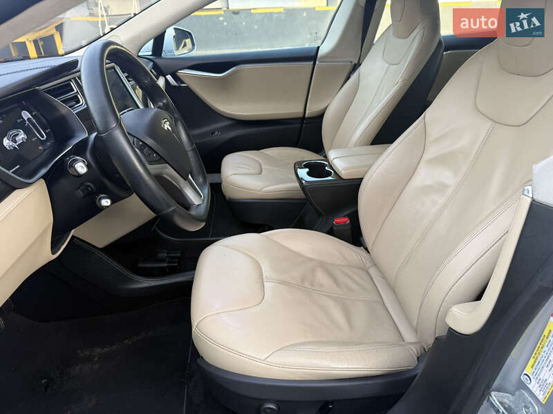Лифтбек Tesla Model S 2014 в Ровно