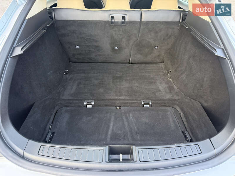Лифтбек Tesla Model S 2014 в Ровно