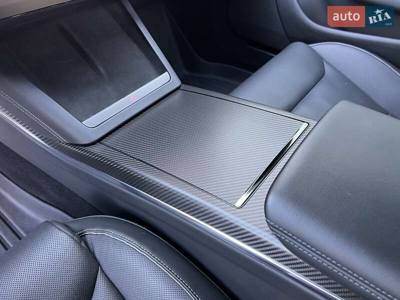 Ліфтбек Tesla Model S 2022 в Києві