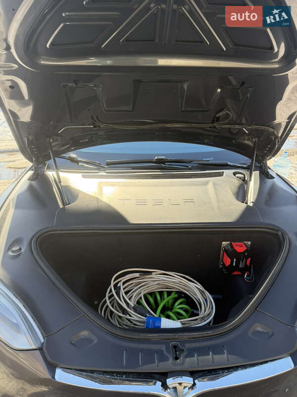 Ліфтбек Tesla Model S 2020 в Києві