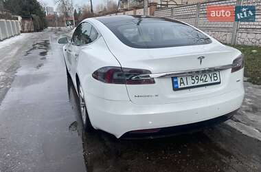 Лифтбек Tesla Model S 2017 в Киеве
