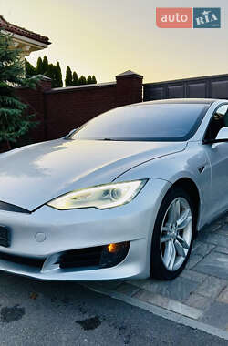 Лифтбек Tesla Model S 2013 в Киеве