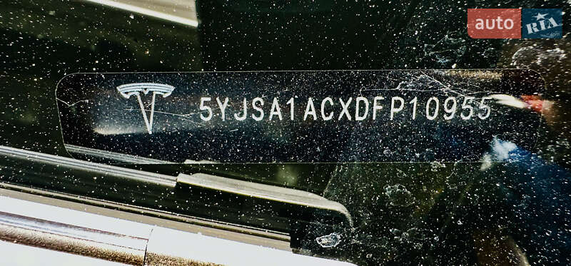 Лифтбек Tesla Model S 2013 в Киеве
