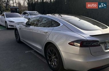 Ліфтбек Tesla Model S 2018 в Львові