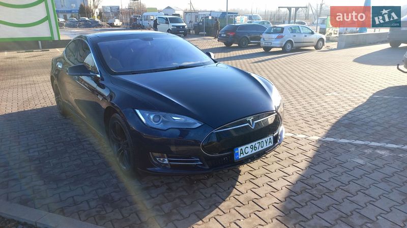 Лифтбек Tesla Model S 2013 в Нововолынске фото 12 Лифтбек Tesla Model S 2013 в Нововолынске
