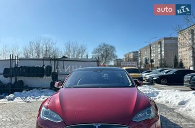 Ліфтбек Tesla Model S 2015 в Тернополі