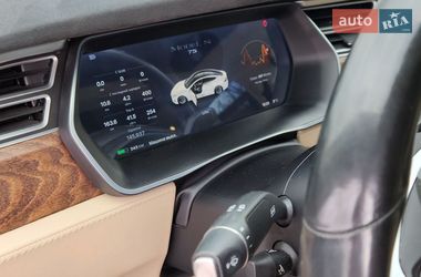 Лифтбек Tesla Model S 2016 в Киеве