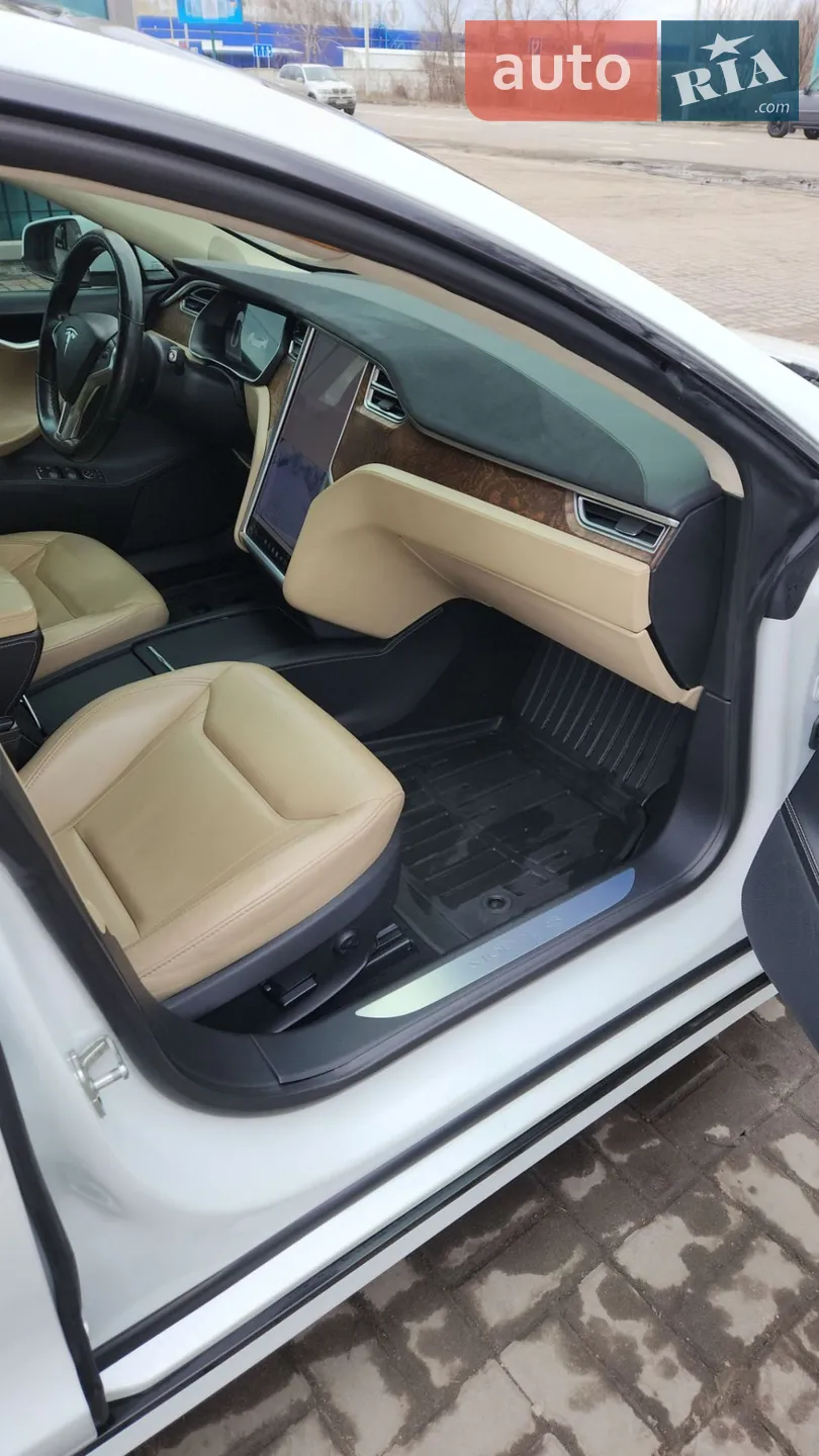 2016 Tesla Model S - мініатюра 37