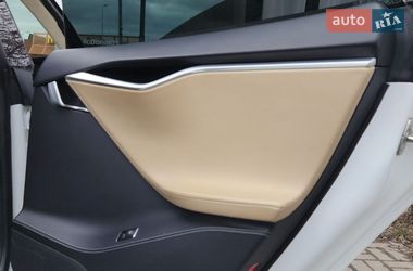 Лифтбек Tesla Model S 2016 в Киеве