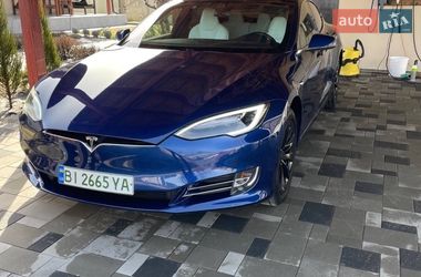 Лифтбек Tesla Model S 2019 в Днепре