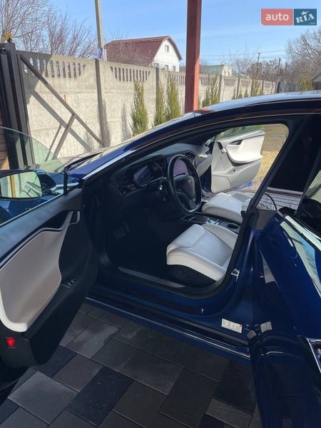 Лифтбек Tesla Model S 2019 в Днепре