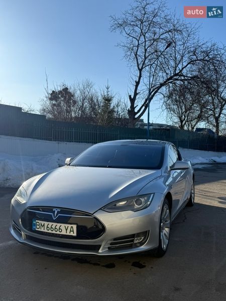 Лифтбек Tesla Model S 2013 в Сумах фото 4 Лифтбек Tesla Model S 2013 в Сумах
