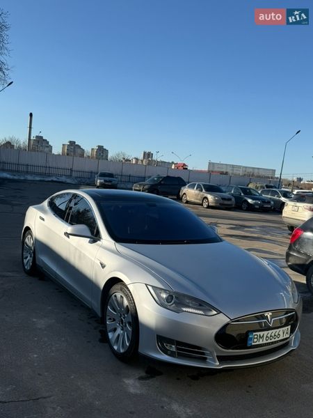 Лифтбек Tesla Model S 2013 в Сумах фото 10 Лифтбек Tesla Model S 2013 в Сумах