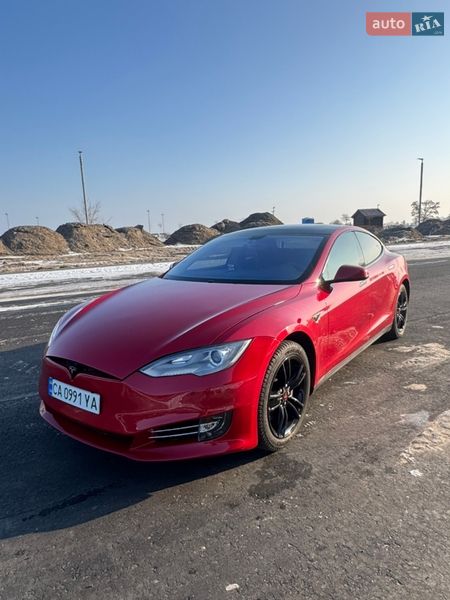 Ліфтбек Tesla Model S 2014 в Черкасах фото 42 Ліфтбек Tesla Model S 2014 в Черкасах