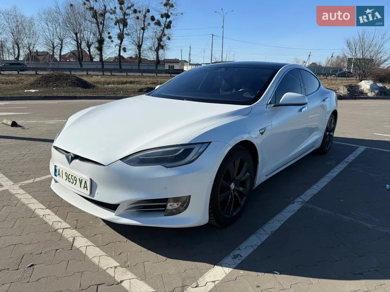 Tesla Model S 2017