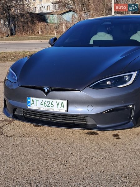 Лифтбек Tesla Model S 2021 в Коломые