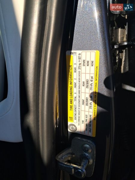 Лифтбек Tesla Model S 2021 в Коломые