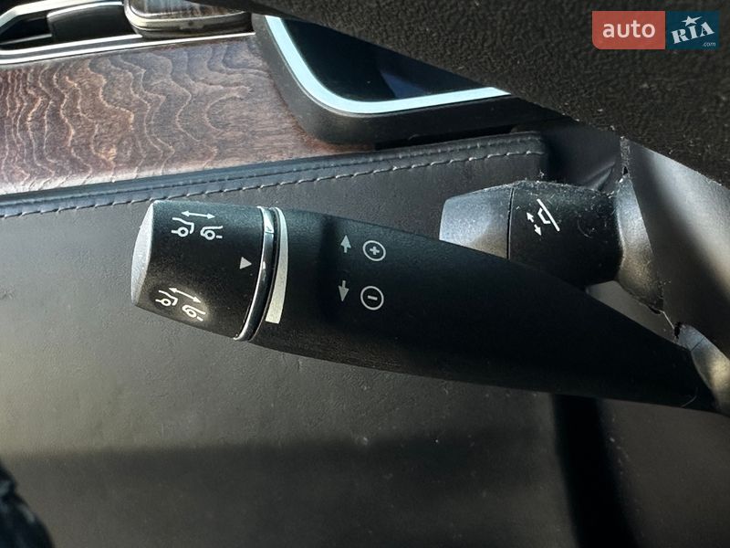 Ліфтбек Tesla Model S 2016 в Львові