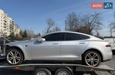 Лифтбек Tesla Model S 2014 в Дрогобыче