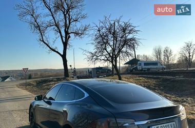 Лифтбек Tesla Model S 2015 в Ивано-Франковске