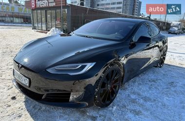 Ліфтбек Tesla Model S 2018 в Києві