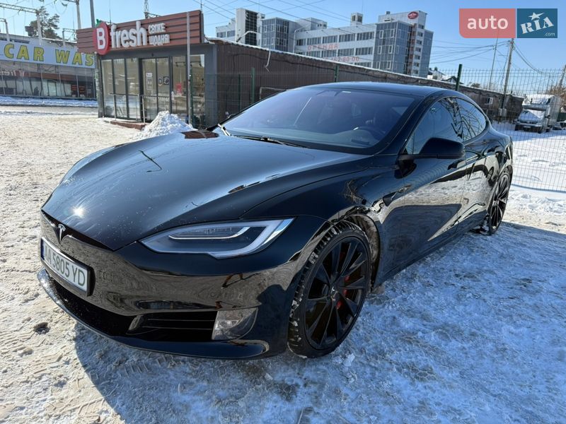 Лифтбек Tesla Model S 2018 в Киеве фото 16 Лифтбек Tesla Model S 2018 в Киеве