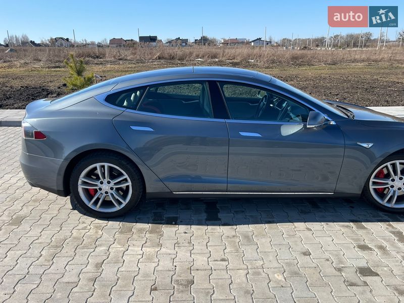 Лифтбек Tesla Model S 2013 в Ровно фото 5 Лифтбек Tesla Model S 2013 в Ровно