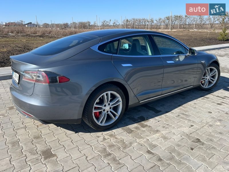 Лифтбек Tesla Model S 2013 в Ровно фото 7 Лифтбек Tesla Model S 2013 в Ровно
