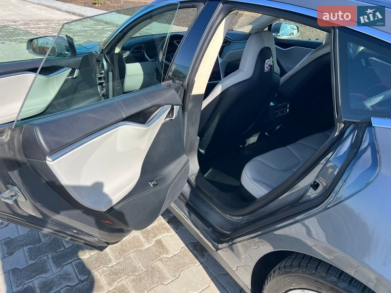 Лифтбек Tesla Model S 2013 в Ровно фото 32 Лифтбек Tesla Model S 2013 в Ровно