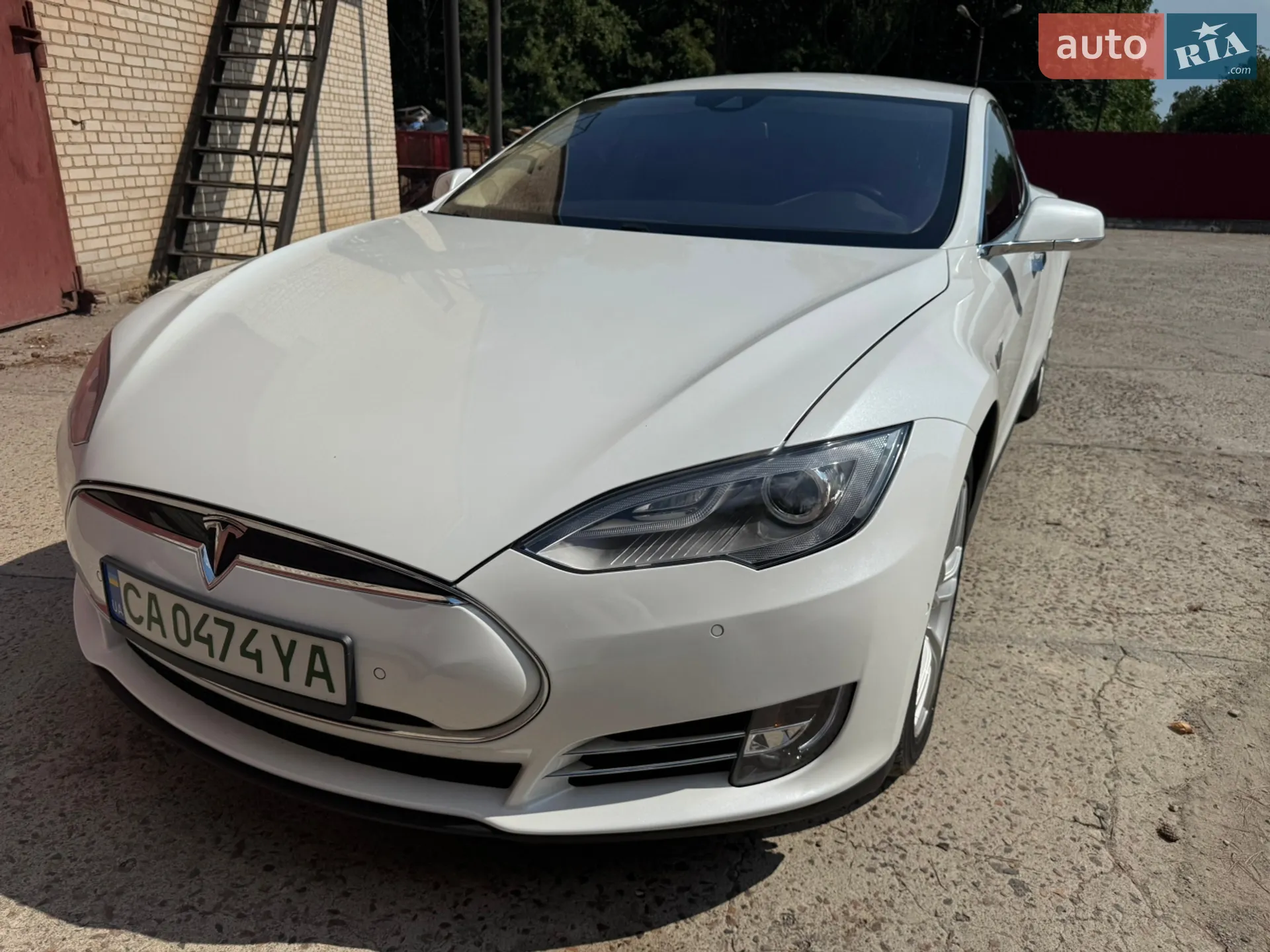 2015 Tesla Model S - мініатюра 3