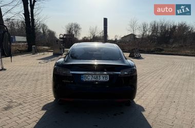 Лифтбек Tesla Model S 2013 в Львове